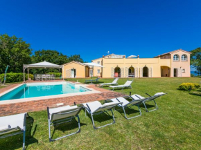 Villa Poggio al Pruno by Interhome